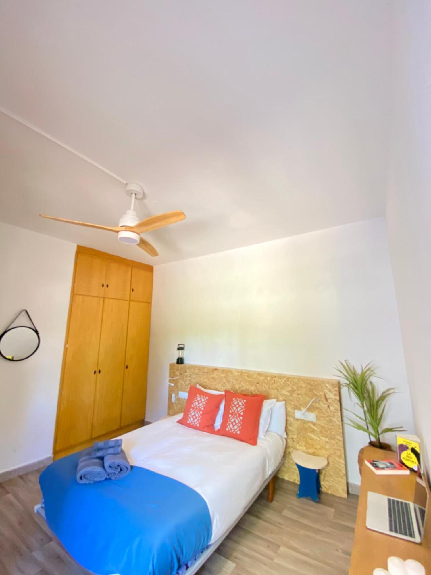 Pink Lemon House Bed & Breakfast Elche Exterior photo